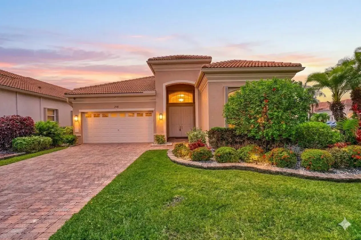 2 bedroom 2 bath Residential for sale at 7196 Lorenzo Lane, Delray Beach FL 33446