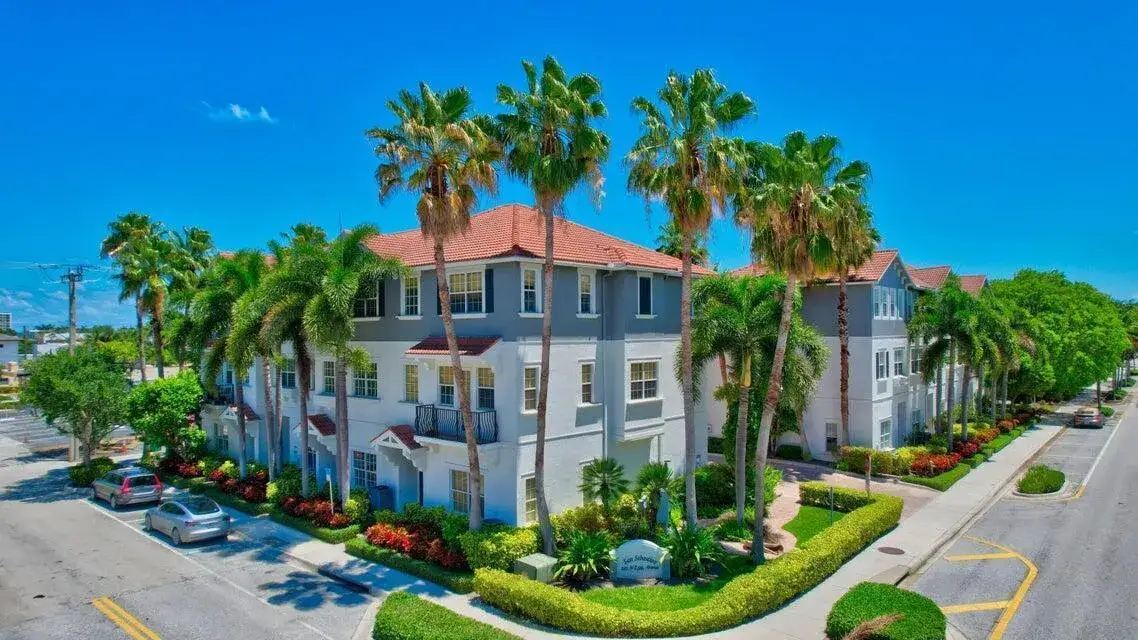 295 NE 5th Avenue # 22, Delray Beach FL 33483