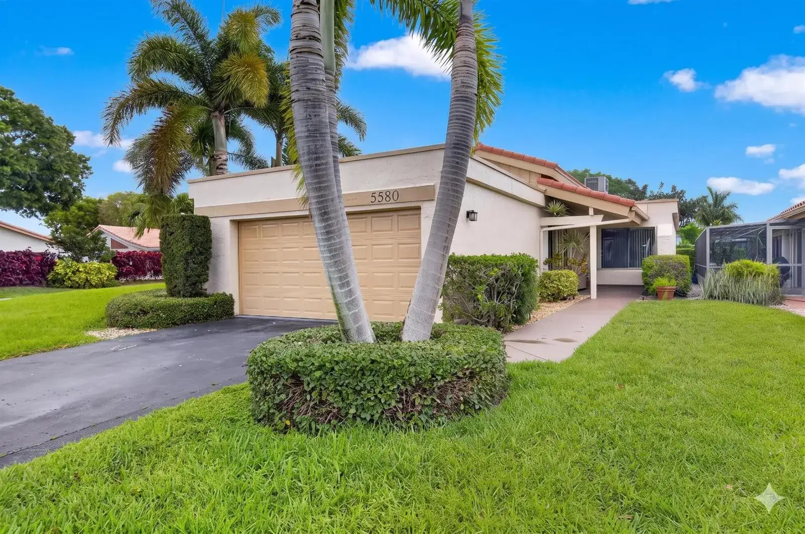 2 bedroom 2 bath Residential for sale at 5580 Piping Rock Drive, Boynton Beach FL 33437