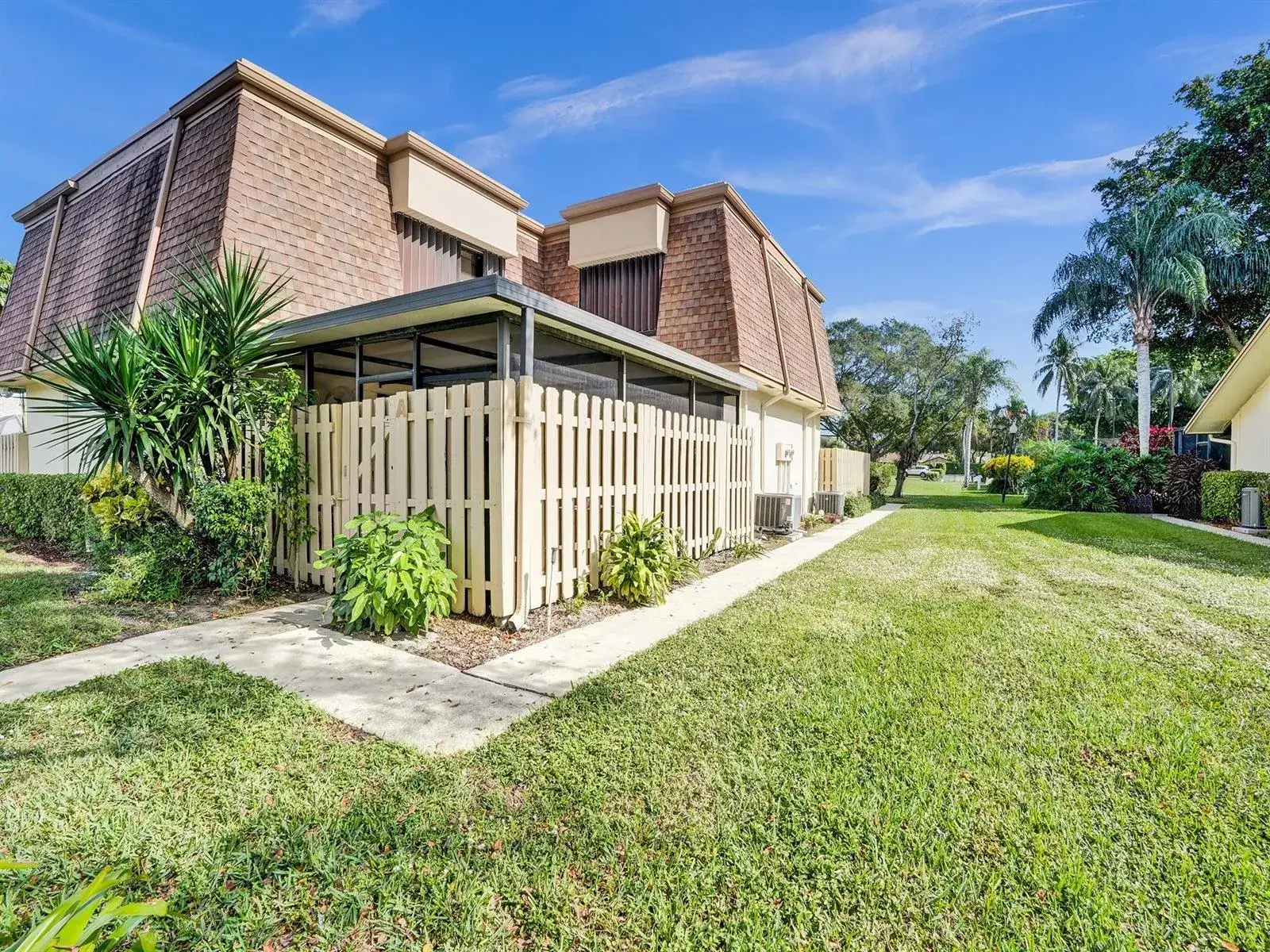 2 bedroom 2 bath Residential for sale at 865 NW 29th Avenue # A, Delray Beach FL 33445