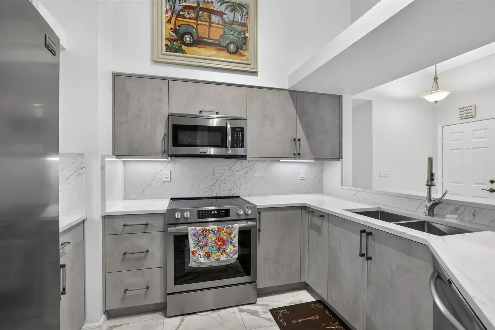 2 bedroom 2 bath Residential for sale at 2097 Bonisle Circle, Riviera Beach FL 33418