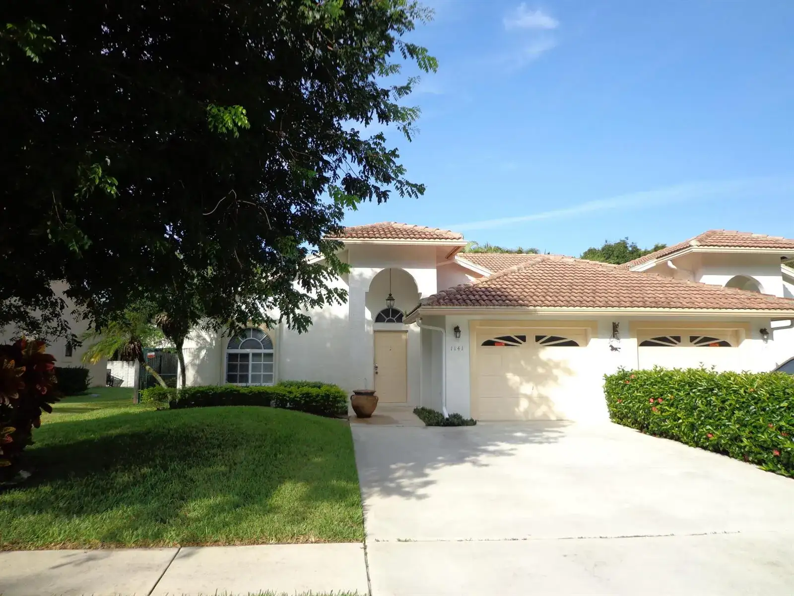3 bedroom 2 bath Residential Lease for rent at 1141 Mulberry Place, Wellington FL 33414