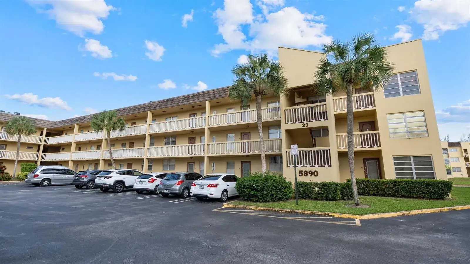 1 bedroom 1 bath Residential Lease for rent at 5890 NW 64th Avenue # 308, Tamarac FL 33319