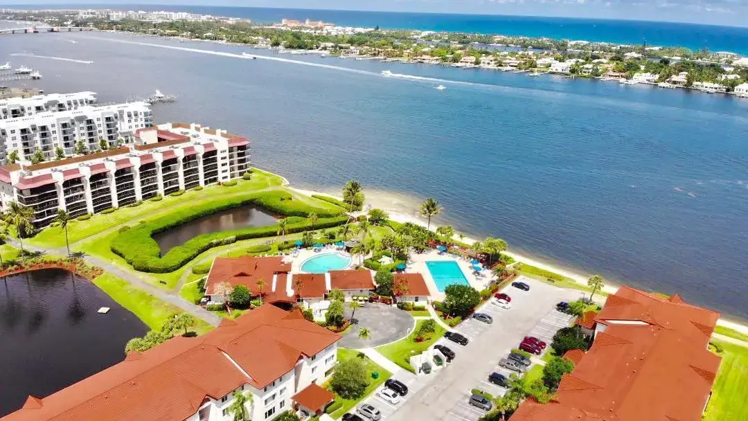 2 bedroom 2 bath Residential for sale at 7030 Half Moon Circle # 216, Hypoluxo FL 33462