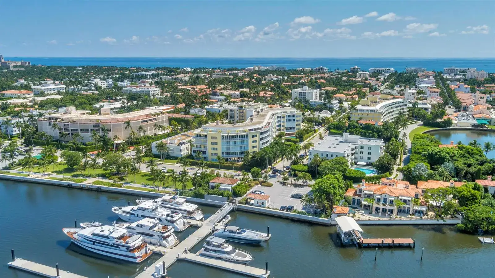 3 bedroom 3 bath Residential for sale at 389 S Lake Drive, Palm Beach FL 33480