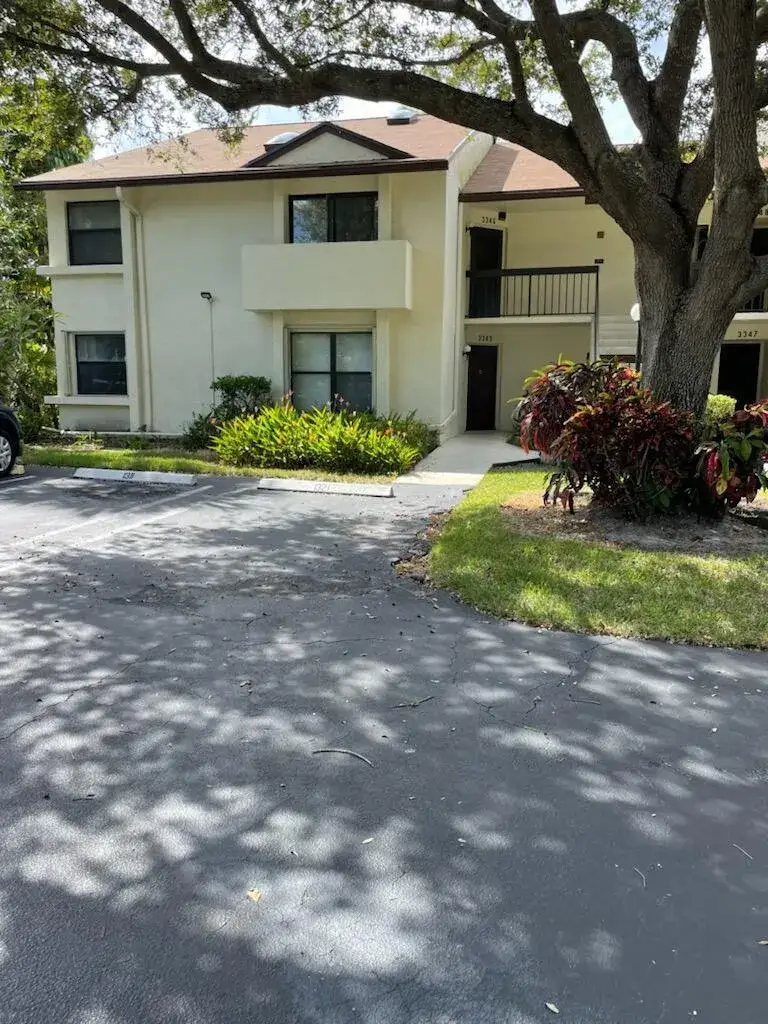 3 bedroom 2 bath Residential for sale at 3345 Perimeter Drive # 1311, FL 33467