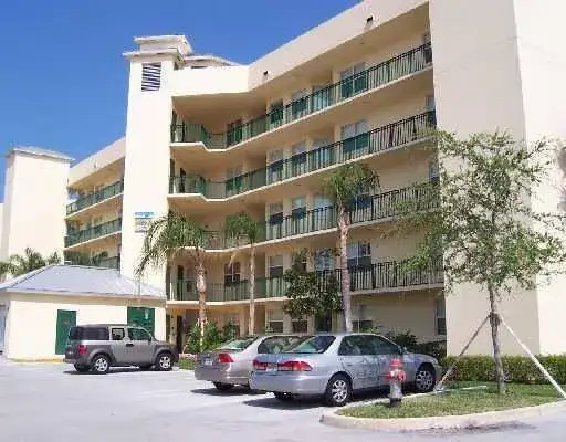 2 bedroom 2 bath Residential Lease for rent at 27 Royal Palm Way # 406, Boca Raton FL 33432