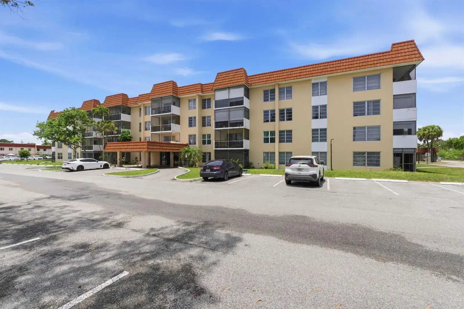 2 bedroom 2 bath Residential Lease for rent at 4152 Inverrary Drive # 311, Lauderhill FL 33319