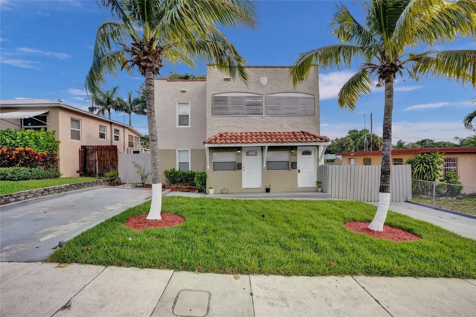 4 bedroom 2 bath Residential for sale at 924 Mcintosh Street, West Palm Beach FL 33405