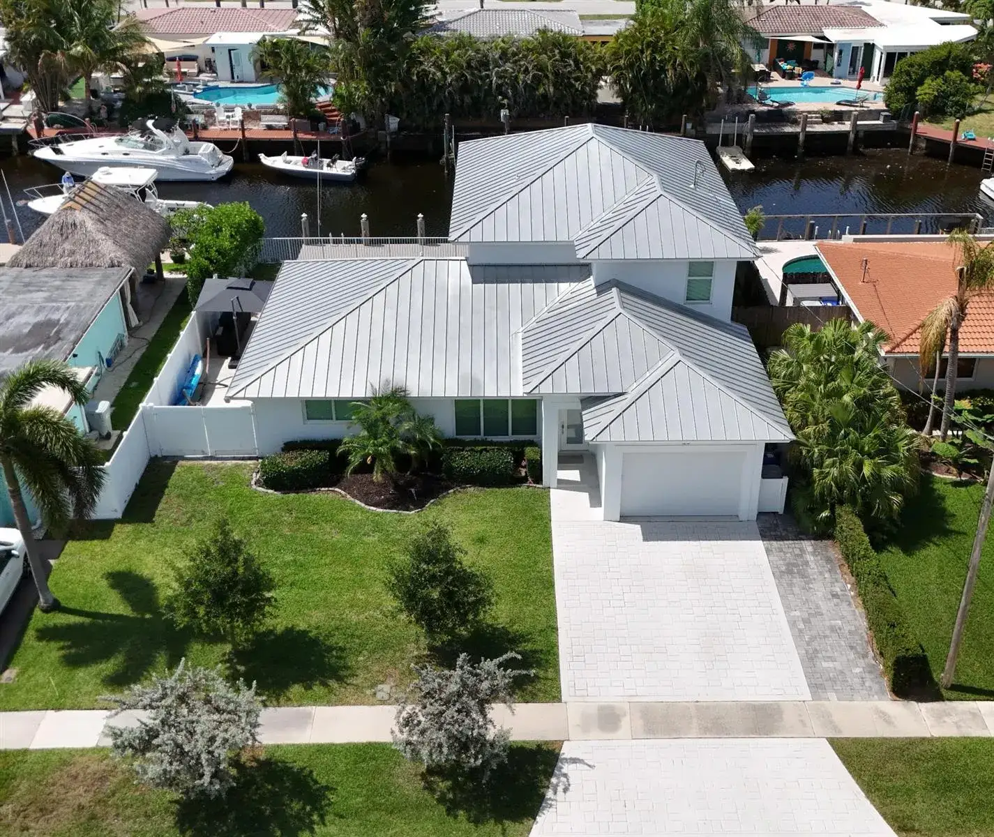 4 bedroom 3 bath Residential for sale at 120 SE 12th Court, Pompano Beach FL 33060