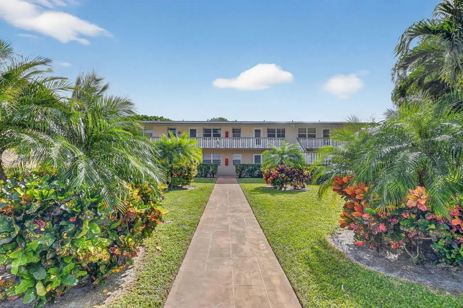 2 bedroom 1 bath Residential for sale at 317 N Windsor N N, West Palm Beach FL 33417