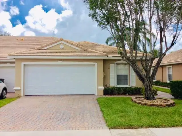 3 bedroom 2 bath Residential Lease for rent at 8410 Cargill Point, West Palm Beach FL 33411