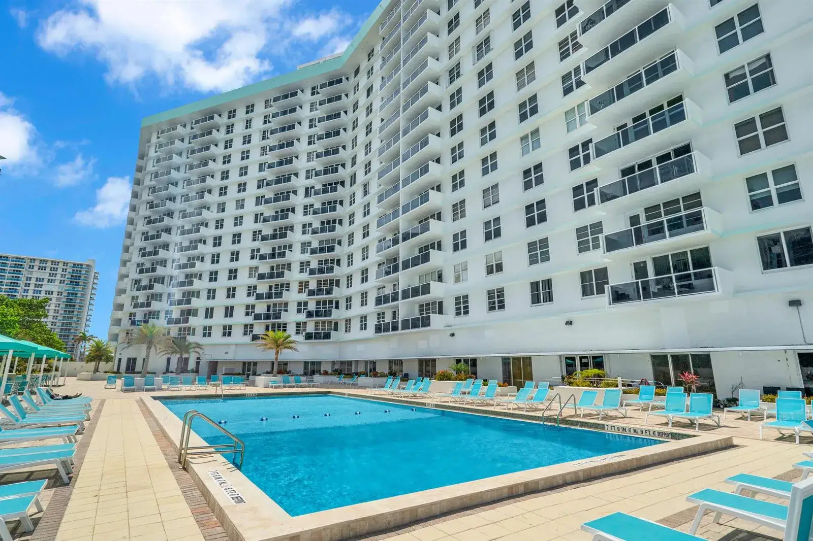 1 bedroom 1 bath Residential Lease for rent at 3725 S Ocean Drive # 1215, Hollywood FL 33019