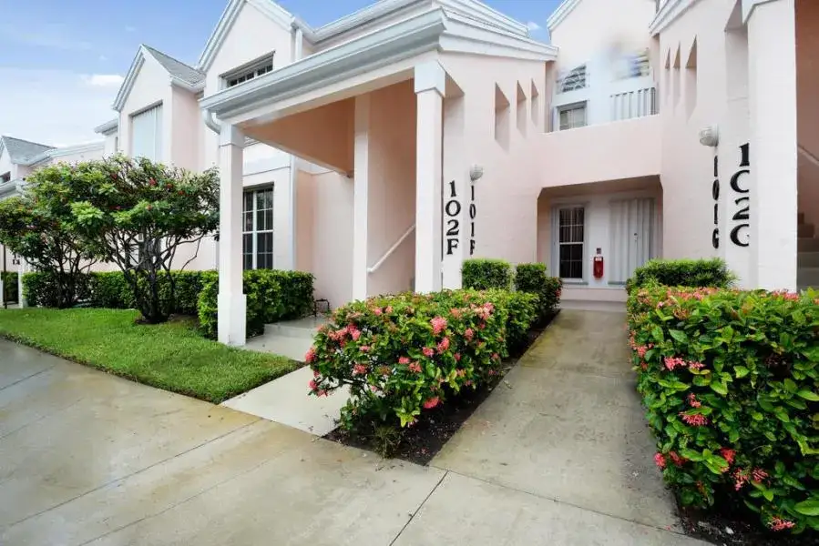 101 Muirfield Court # f, Jupiter FL 33458