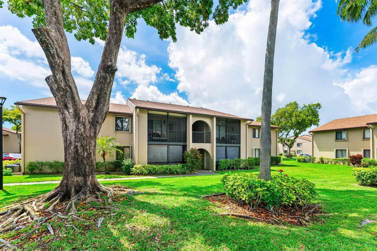 2 bedroom 2 bath Residential for sale at 509 Shady Pine Way # C1, FL 33415