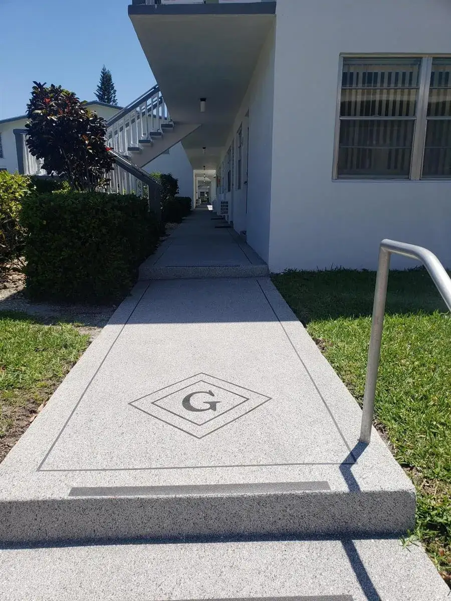 2 bedroom 2 bath Residential for sale at 157 Andover G, West Palm Beach FL 33417