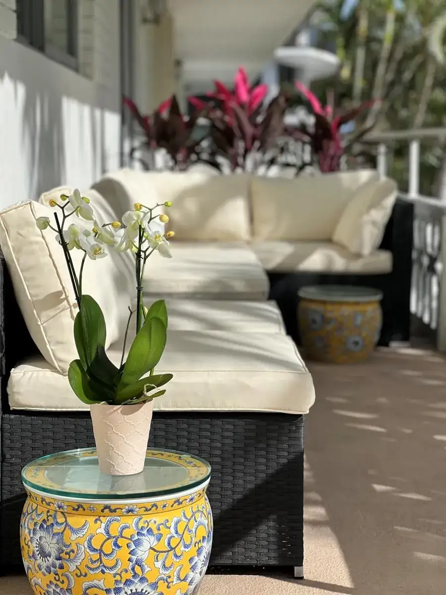 2 bedroom 2 bath Residential Lease for rent at 139 Sunrise Avenue # 204, Palm Beach FL 33480