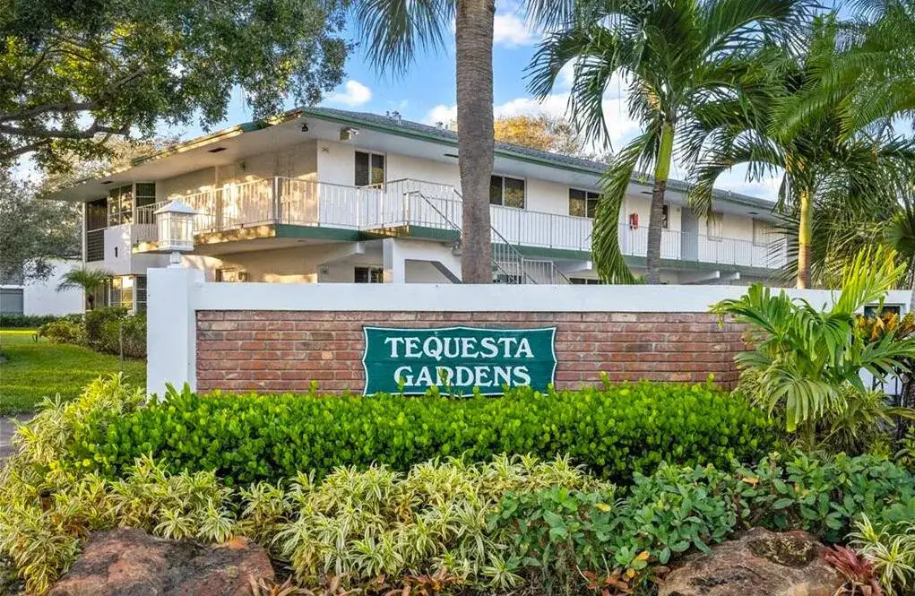 2 bedroom 2 bath Residential for sale at 8 Garden Street # 106r, Tequesta FL 33469
