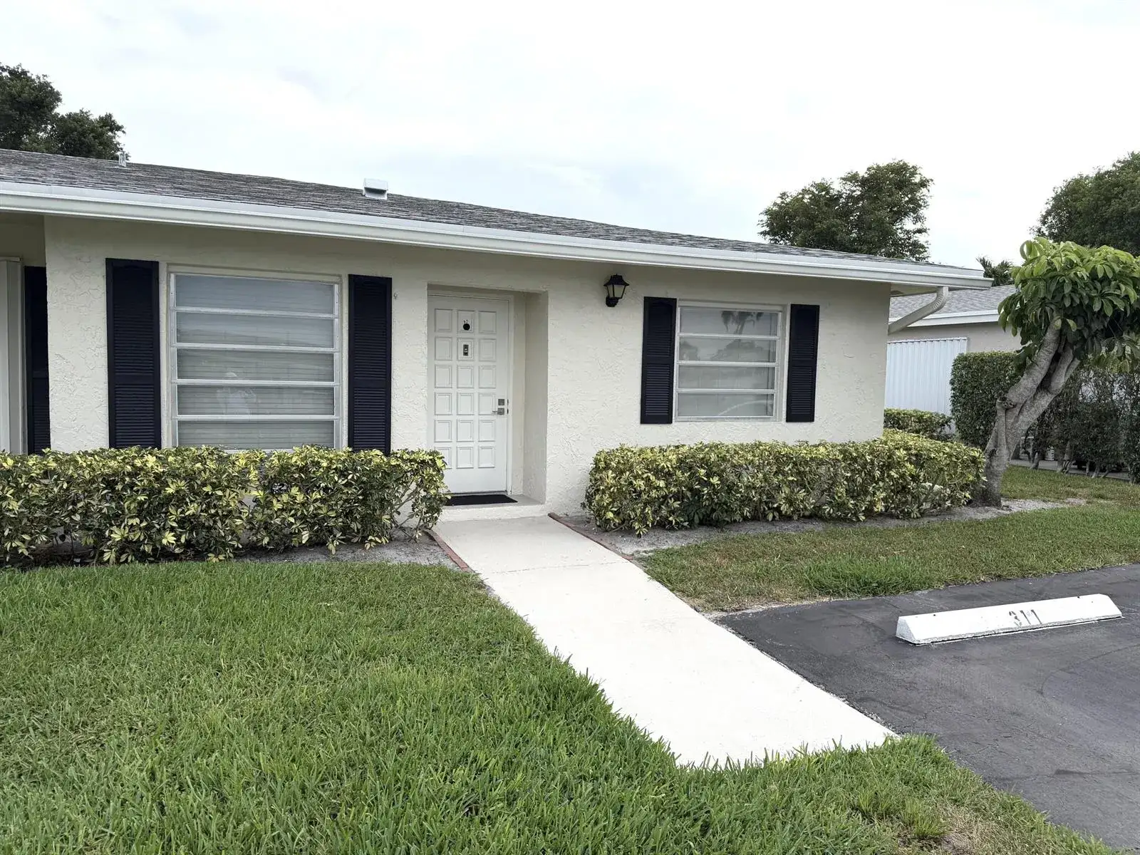 2 bedroom 2 bath Residential Lease for rent at 2520 Pansey Lane # D, Delray Beach FL 33445