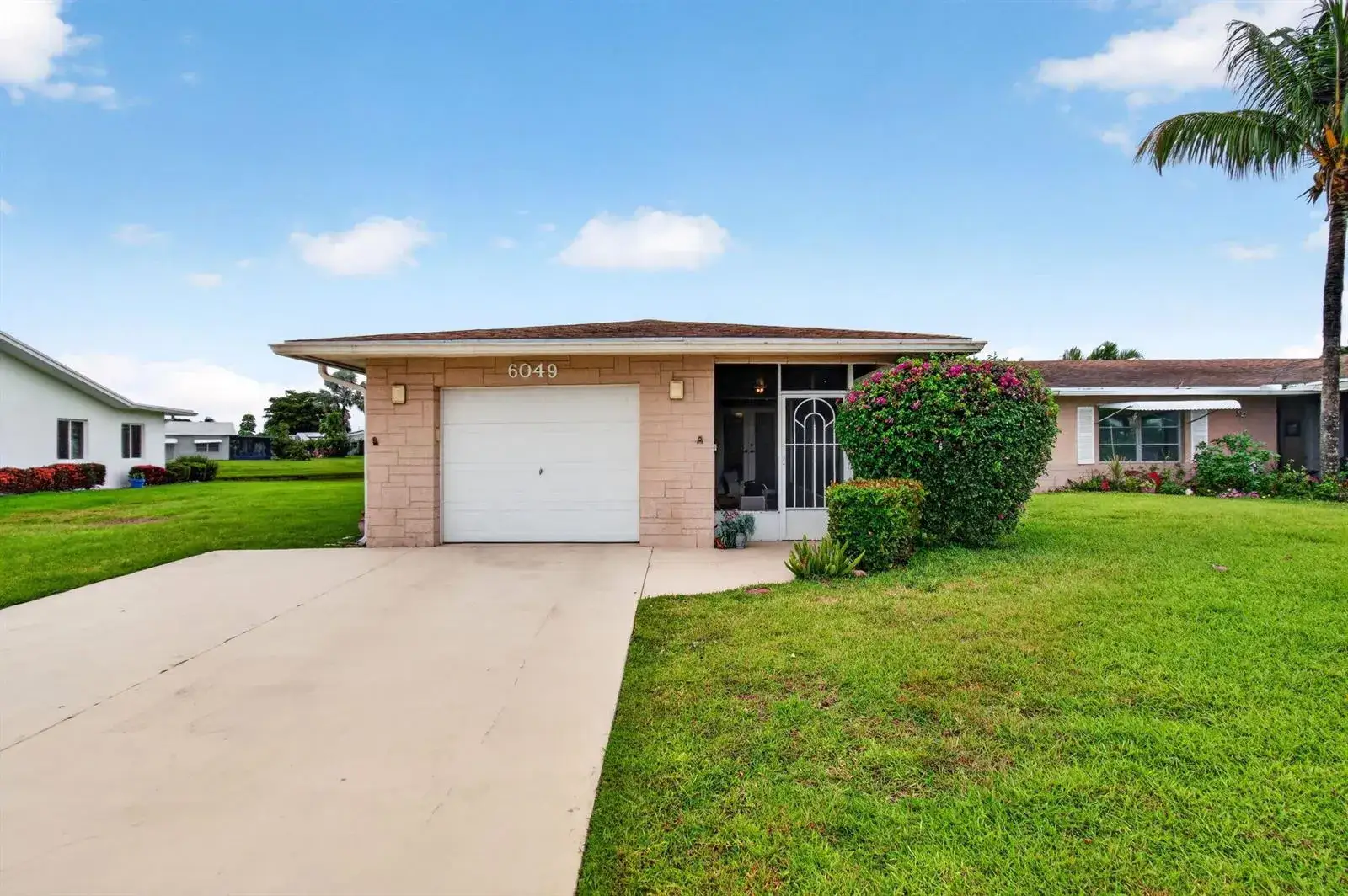 2 bedroom 2 bath Residential for sale at 6049 Dusenburg Road, Delray Beach FL 33484