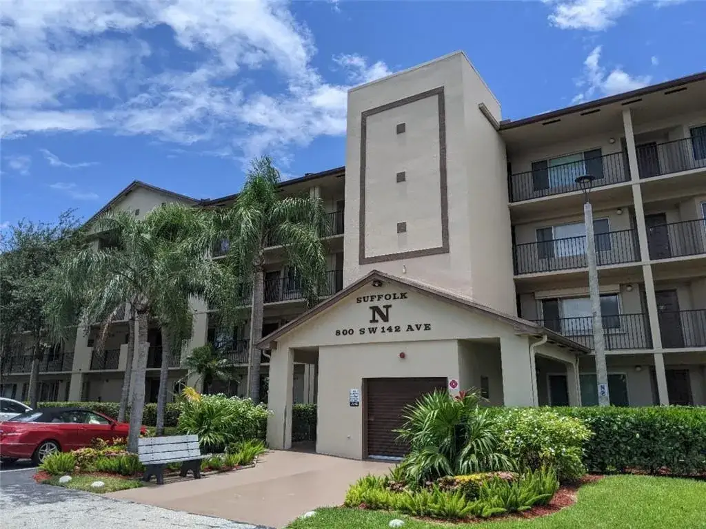 2 bedroom 2 bath Residential for sale at 800 SW 142nd # 401n, Pembroke Pines FL 33027