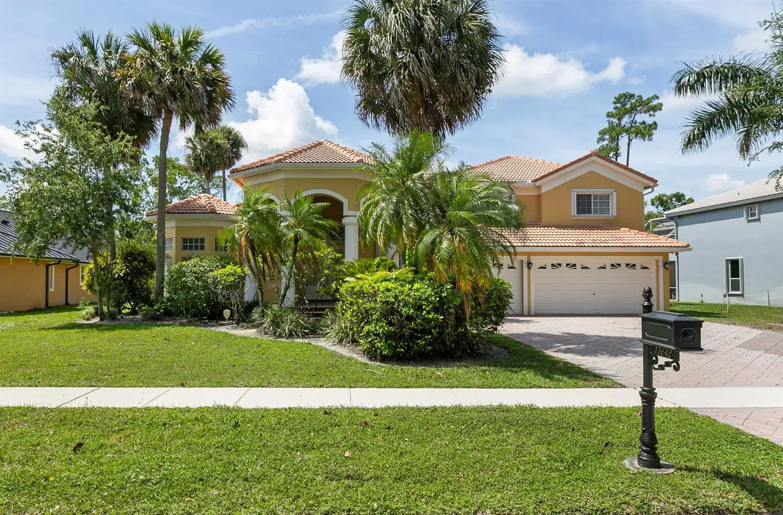 5 bedroom 3 bath Residential for sale at 15642 Cypress Park Drive, Wellington FL 33414