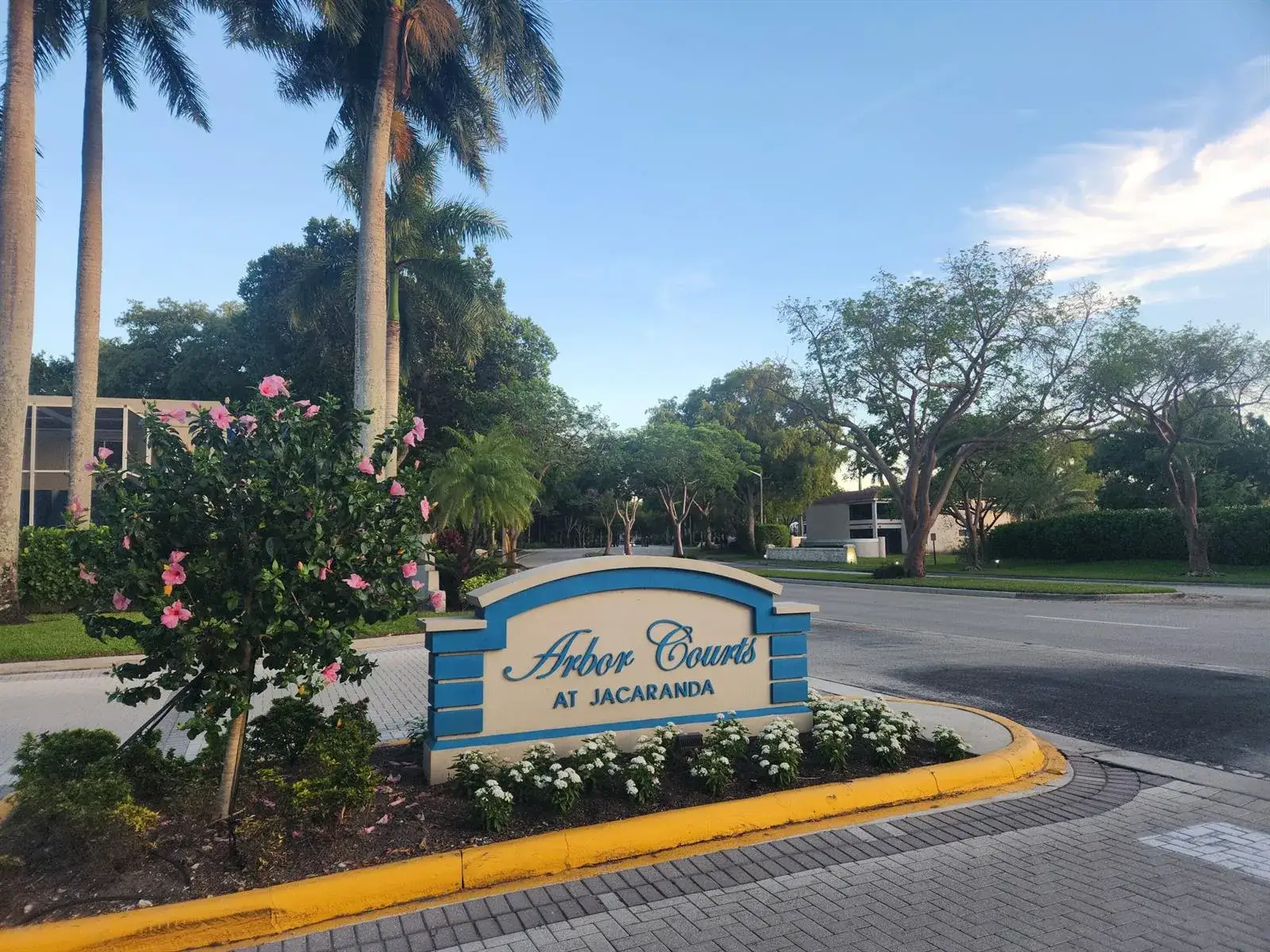 3 bedroom 2 bath Residential for sale at 515 NW 98th Avenue NW # 515, Plantation FL 33324