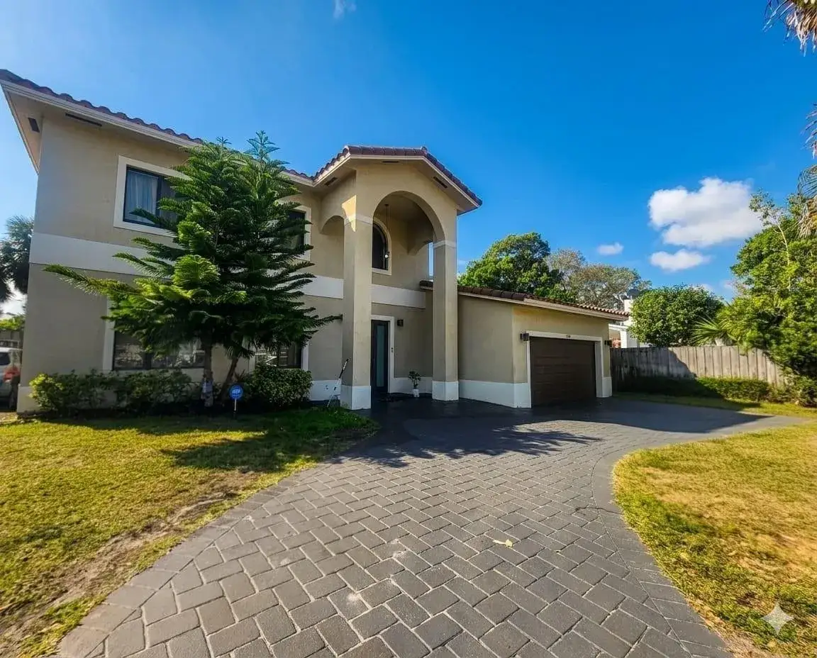 4 bedroom 3 bath Residential for sale at 1514 Davie Boulevard, Fort Lauderdale FL 33312
