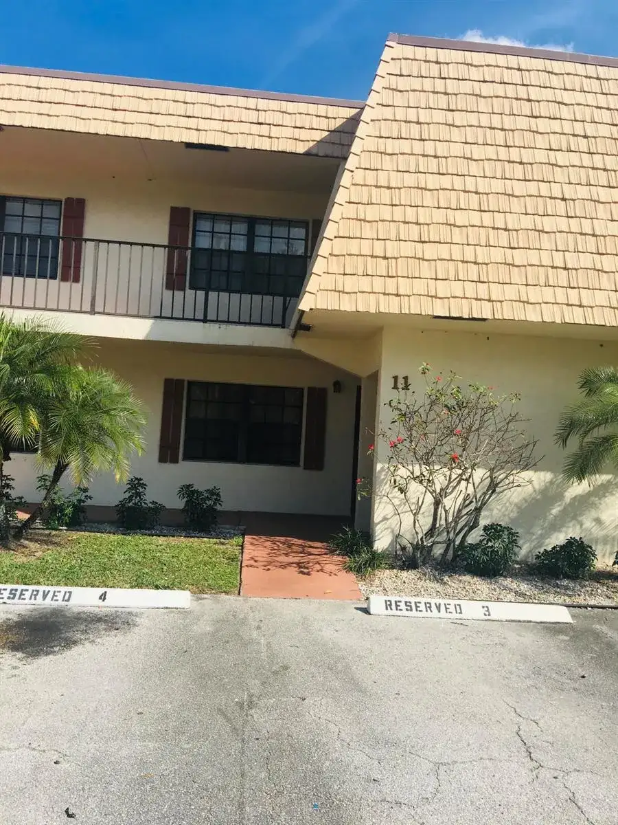2 bedroom 2 bath Residential Lease for rent at 4243 Oak Terrace Drive # 4243, FL 33463