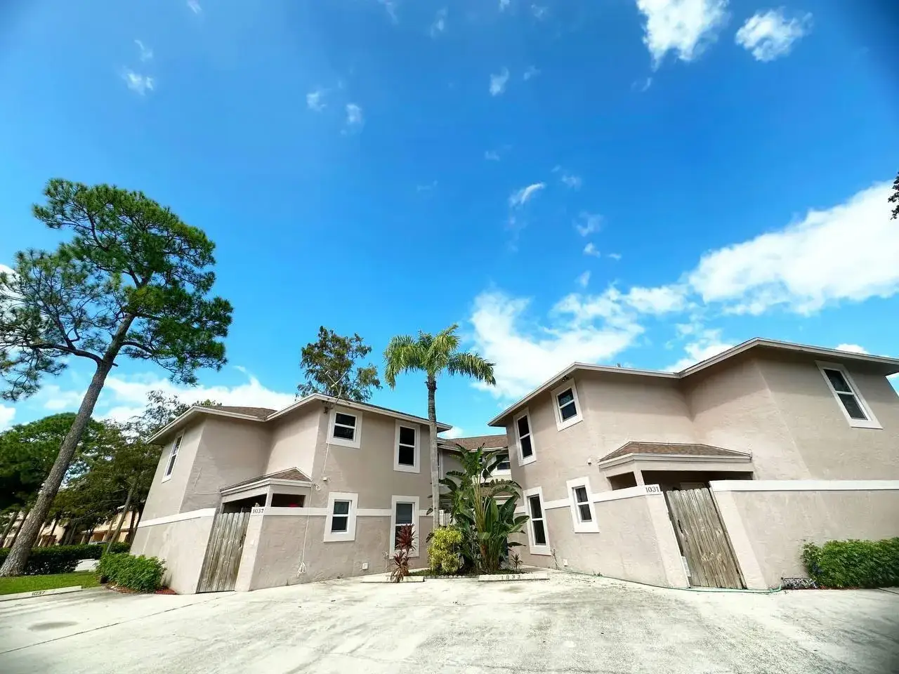 4 bedroom 2 bath Residential Lease for rent at 1033 Goldenrod Road, Wellington FL 33414
