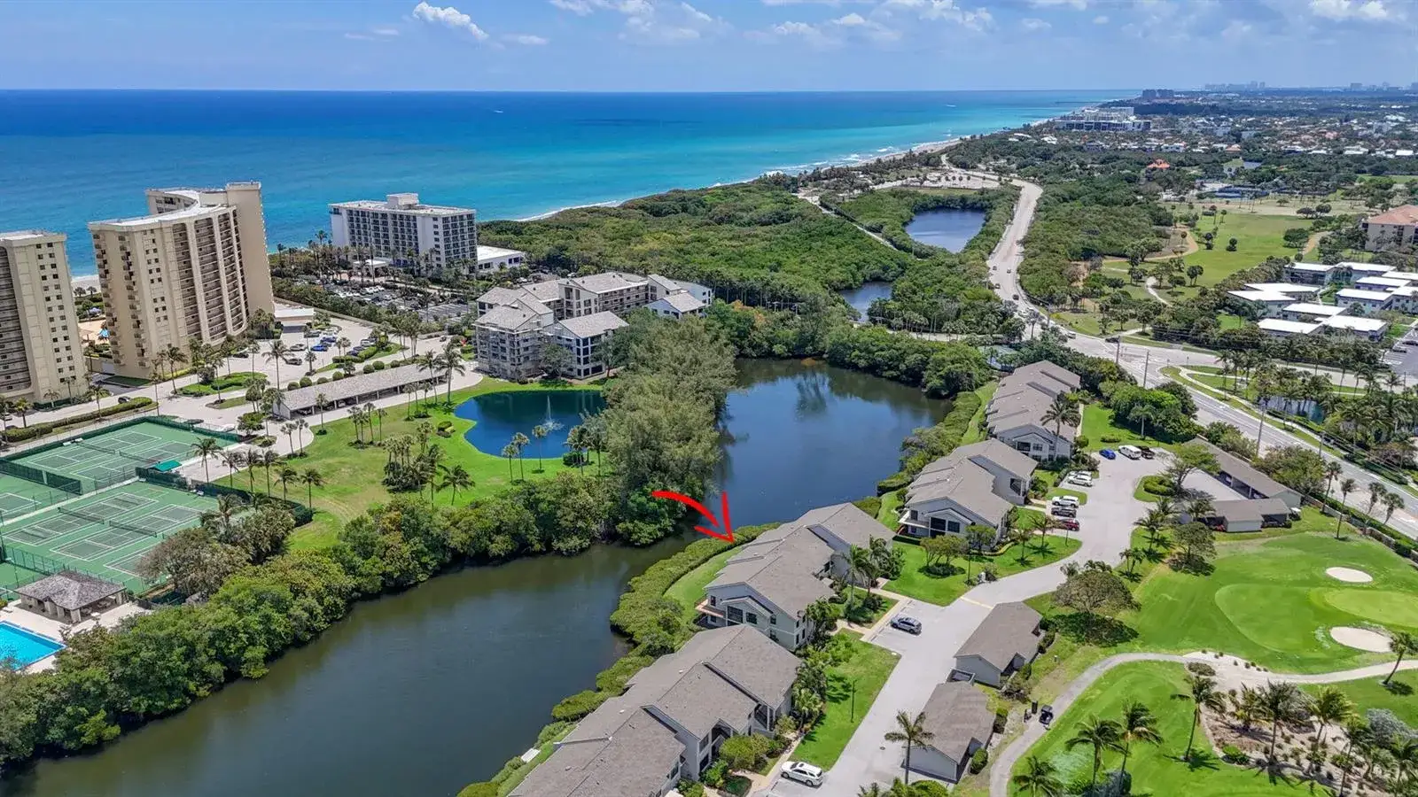 2 bedroom 2 bath Residential for sale at 2104 Fairway Drive S, Jupiter FL 33477