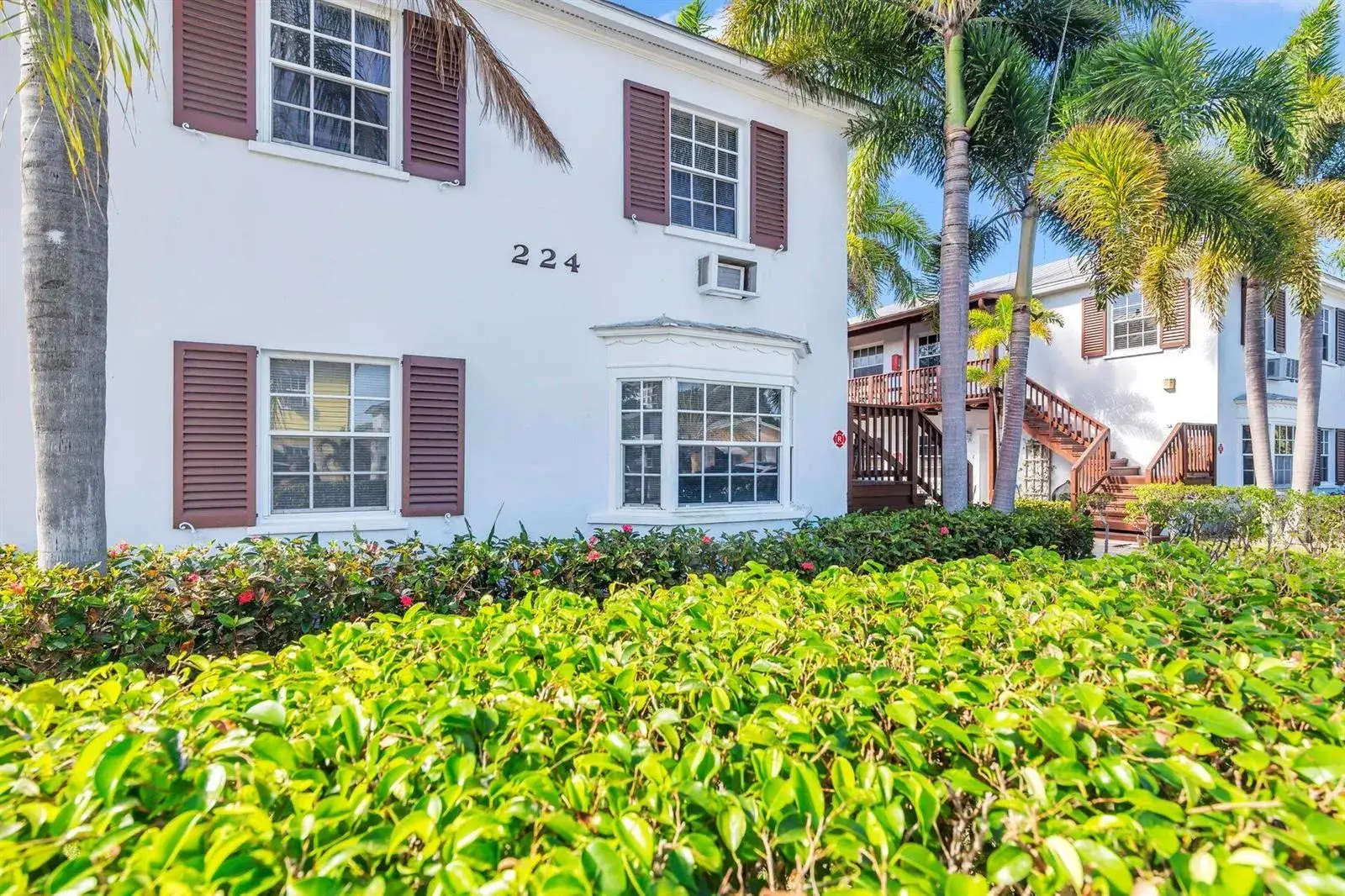 4 bedroom 4 bath Residential for sale at 230 Conniston Road, West Palm Beach FL 33405