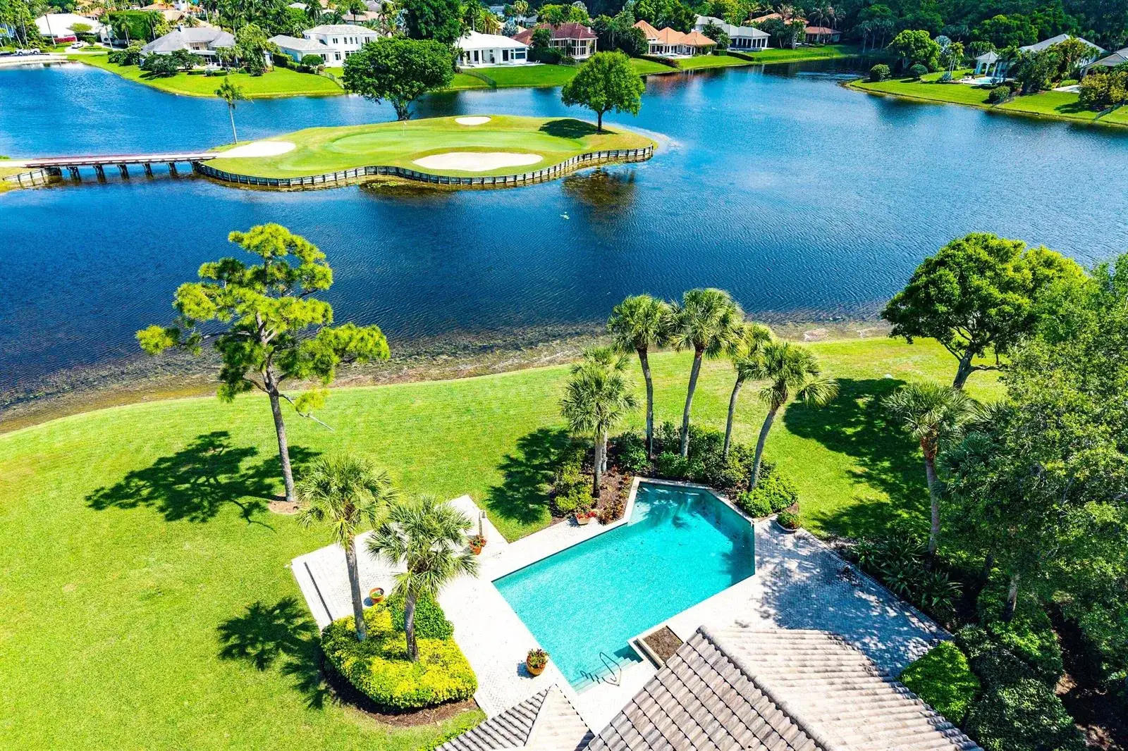 3 bedroom 4 bath Residential for sale at 3566 Loire Lane, Palm Beach Gardens FL 33410