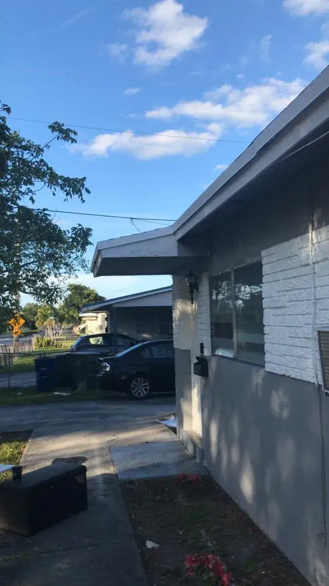 2 bedroom 1 bath Residential Lease for rent at 760 NW 4th Street # 2, Hallandale Beach FL 33009