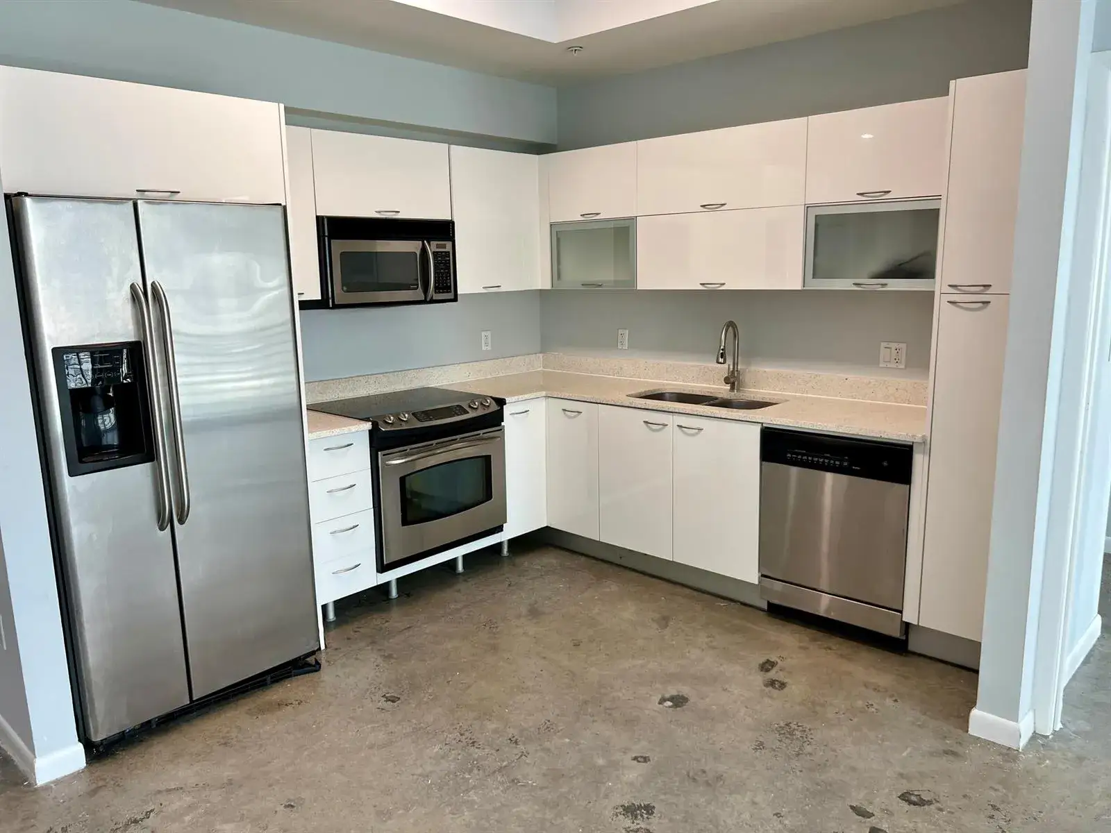 2 bedroom 2 bath Residential Lease for rent at 133 NE 2nd Avenue # 1006, Miami FL 33132