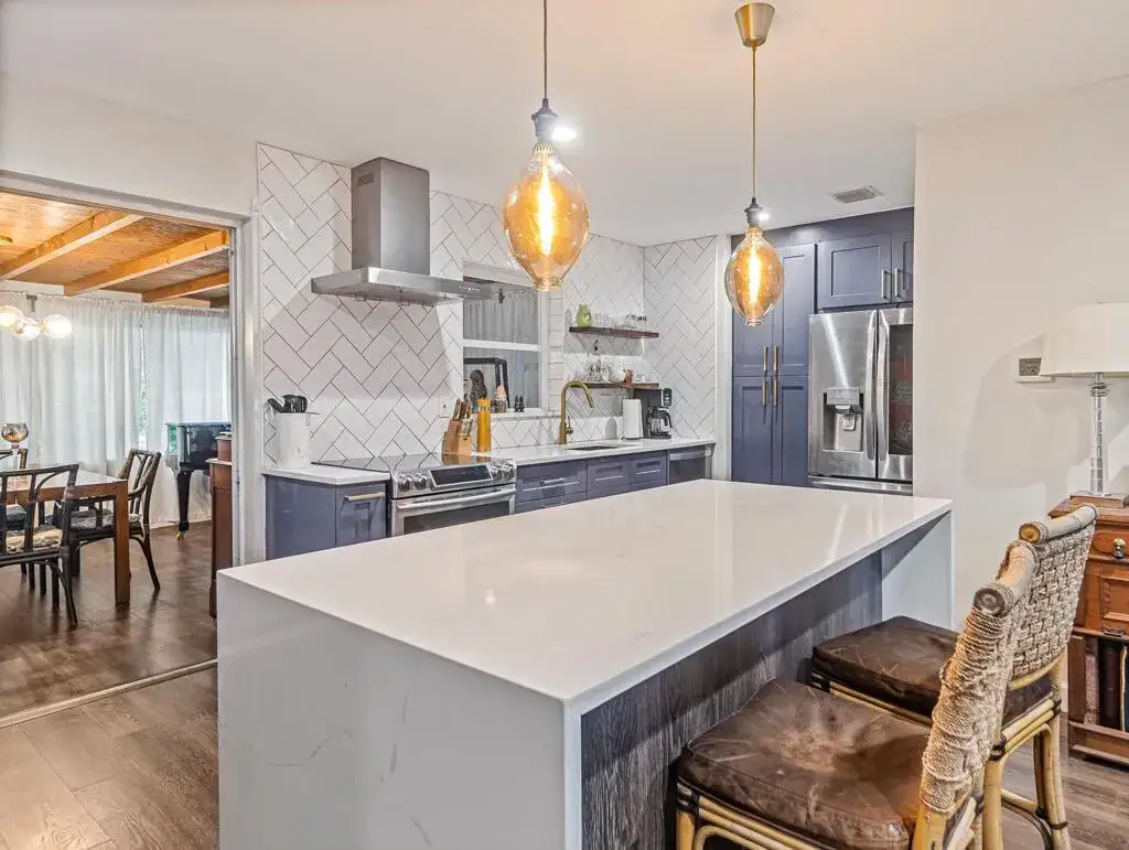 2 bedroom 1 bath Residential for sale at 532 Foresteria Drive, West Palm Beach FL 33403