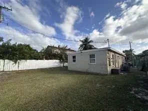 728 SW 6th Street # 2, Dania Beach FL 33004