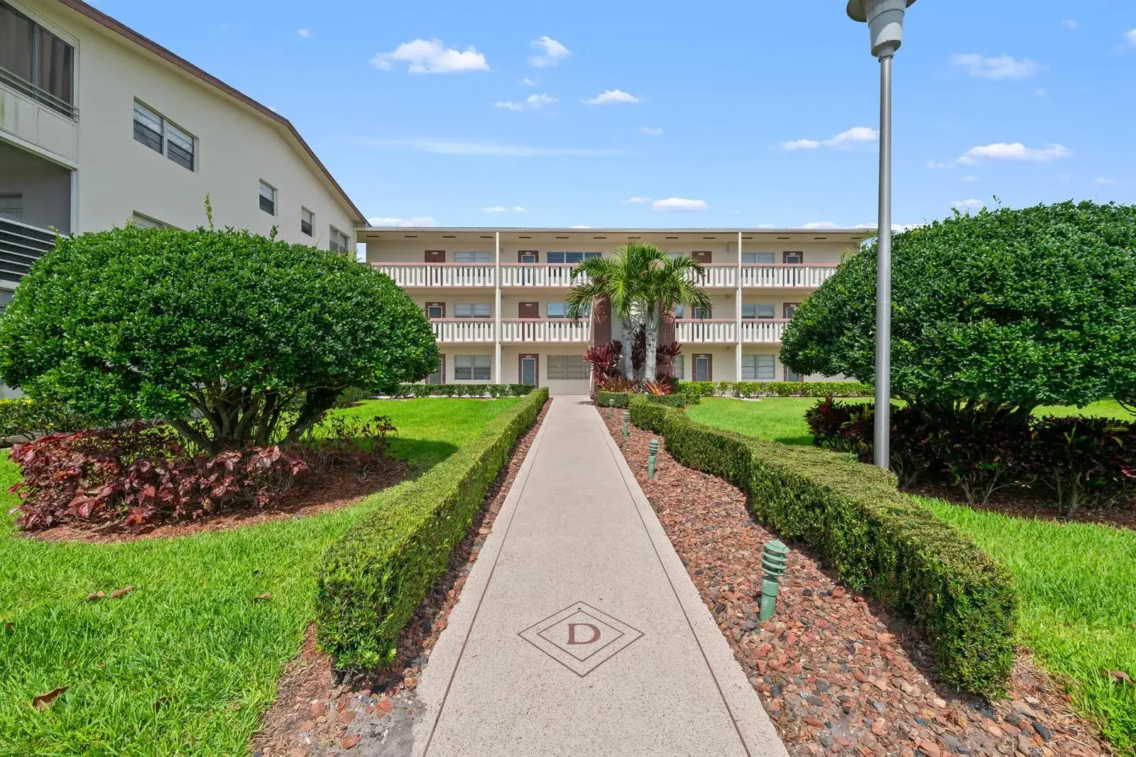 1 bedroom 1 bath Residential for sale at 148 Preston Way # 148, Boca Raton FL 33434