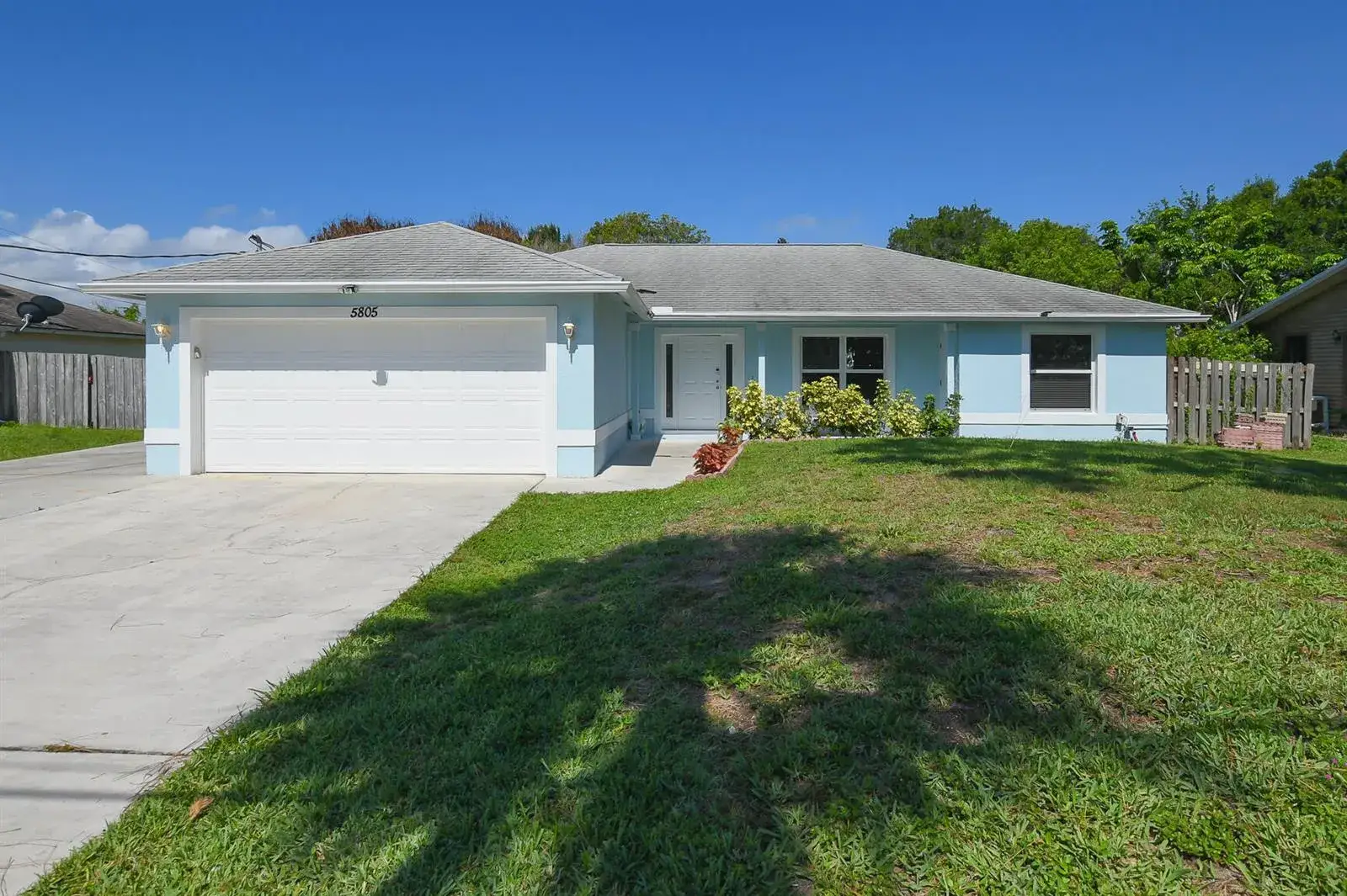 3 bedroom 2 bath Residential for sale at 5805 Cassia Drive, Fort Pierce FL 34982