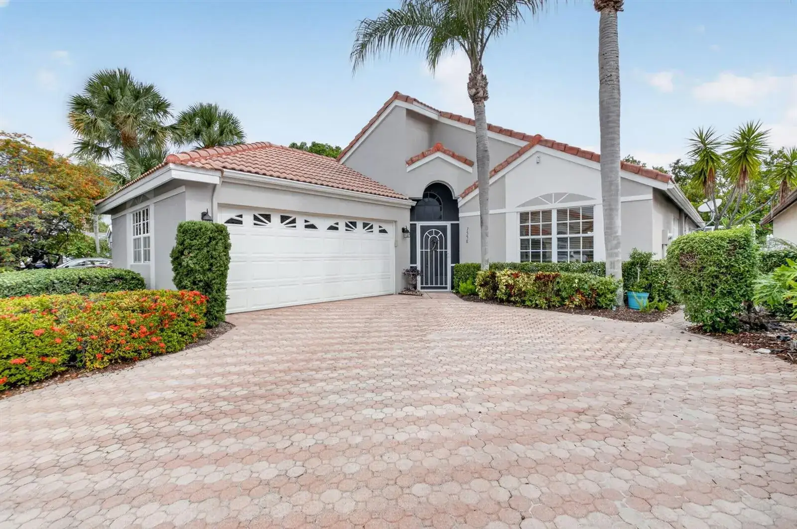 3 bedroom 2 bath Residential for sale at 7558 Ironbridge Circle, Delray Beach FL 33446