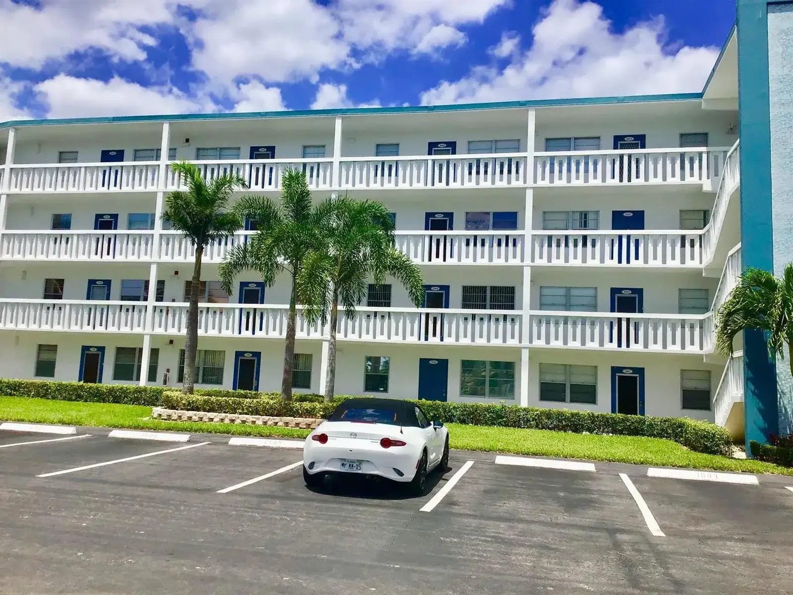 2 bedroom 1 bath Residential Lease for rent at 4004 Exeter A, Boca Raton FL 33434