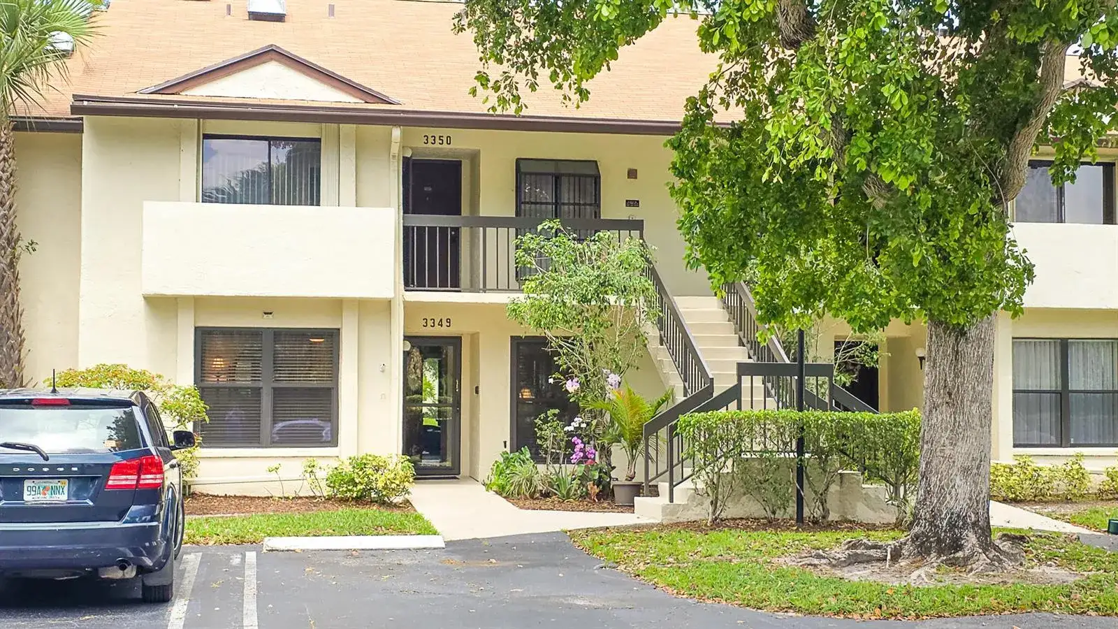 2 bedroom 2 bath Residential for sale at 3349 Perimeter Drive, FL 33467