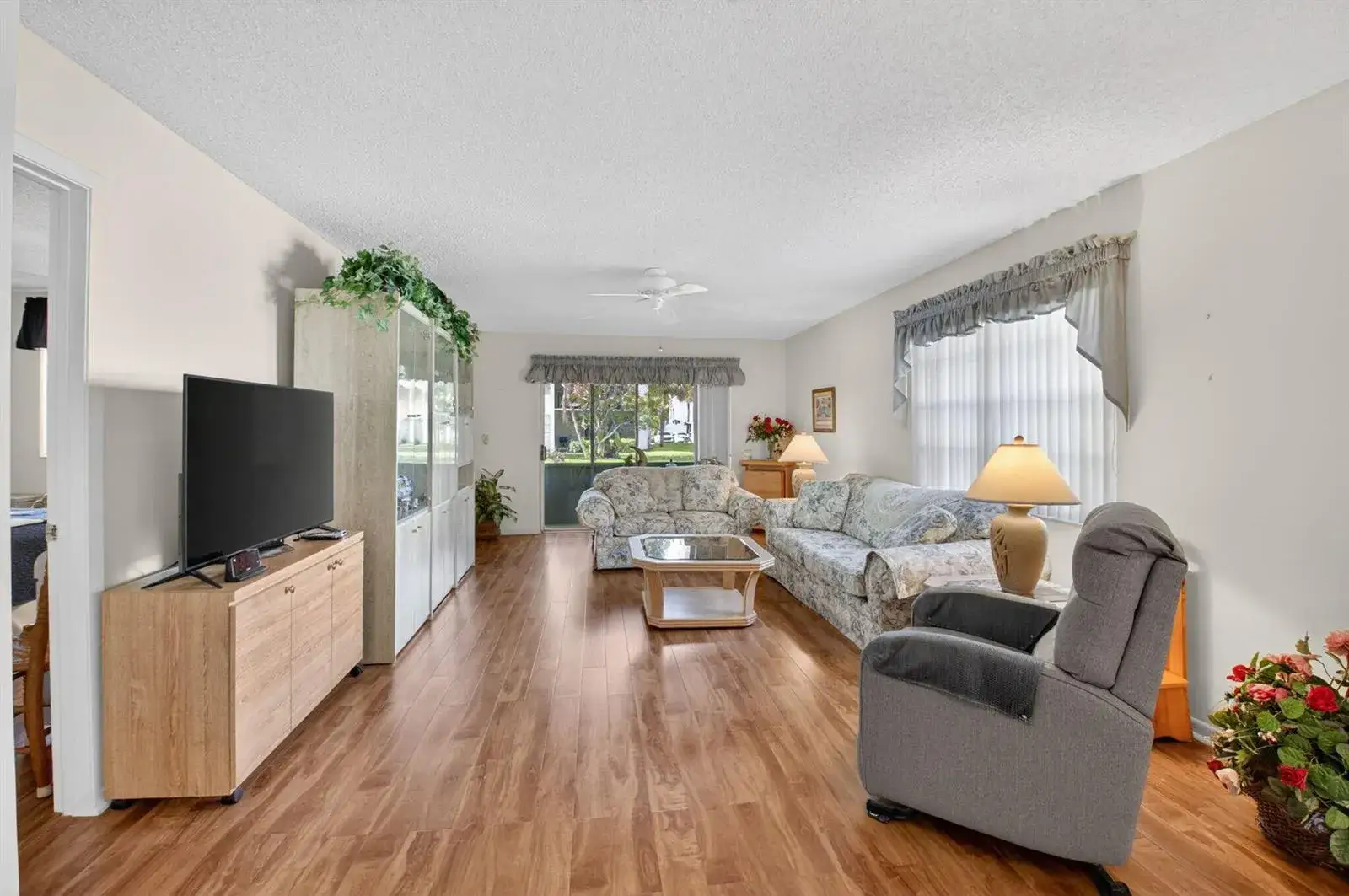 2 bedroom 2 bath Residential for sale at 2935 SW 22nd Avenue # 108, Delray Beach FL 33445