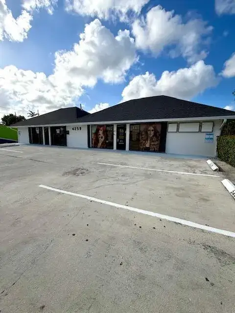 Commercial Sale for sale at 4259 10th Avenue N, FL 33461