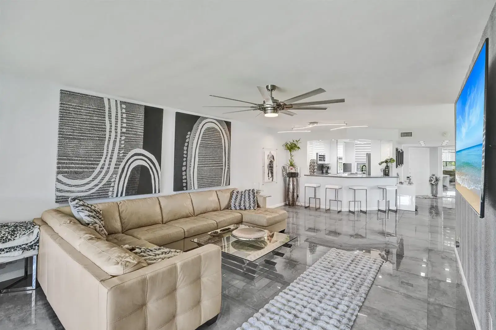 2 bedroom 2 bath Residential for sale at 2603 NW 103rd Avenue # 401, Sunrise FL 33322