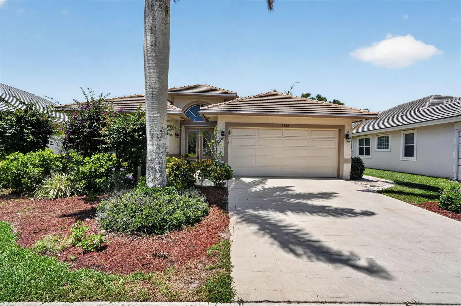 4 bedroom 2 bath Residential for sale at 7982 SE Hempstead Circle, Hobe Sound FL 33455