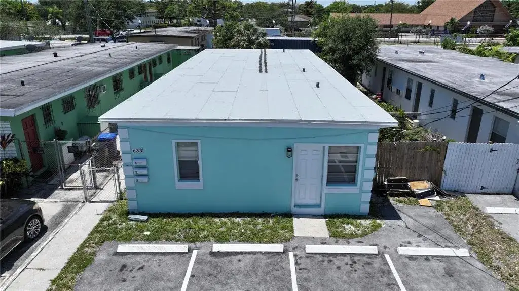 Residential Income for sale at 633 NW 15th Terrace, Fort Lauderdale FL 33311