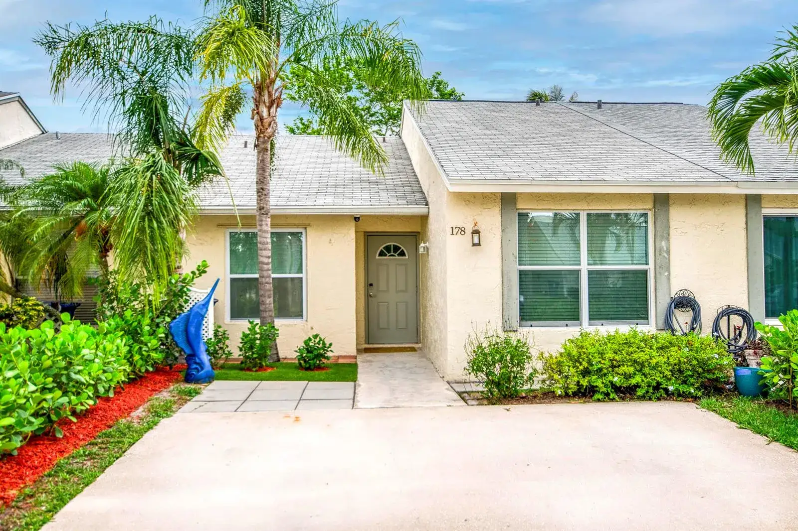 2 bedroom 2 bath Residential Lease for rent at 178 Pinewood Court, Jupiter FL 33458