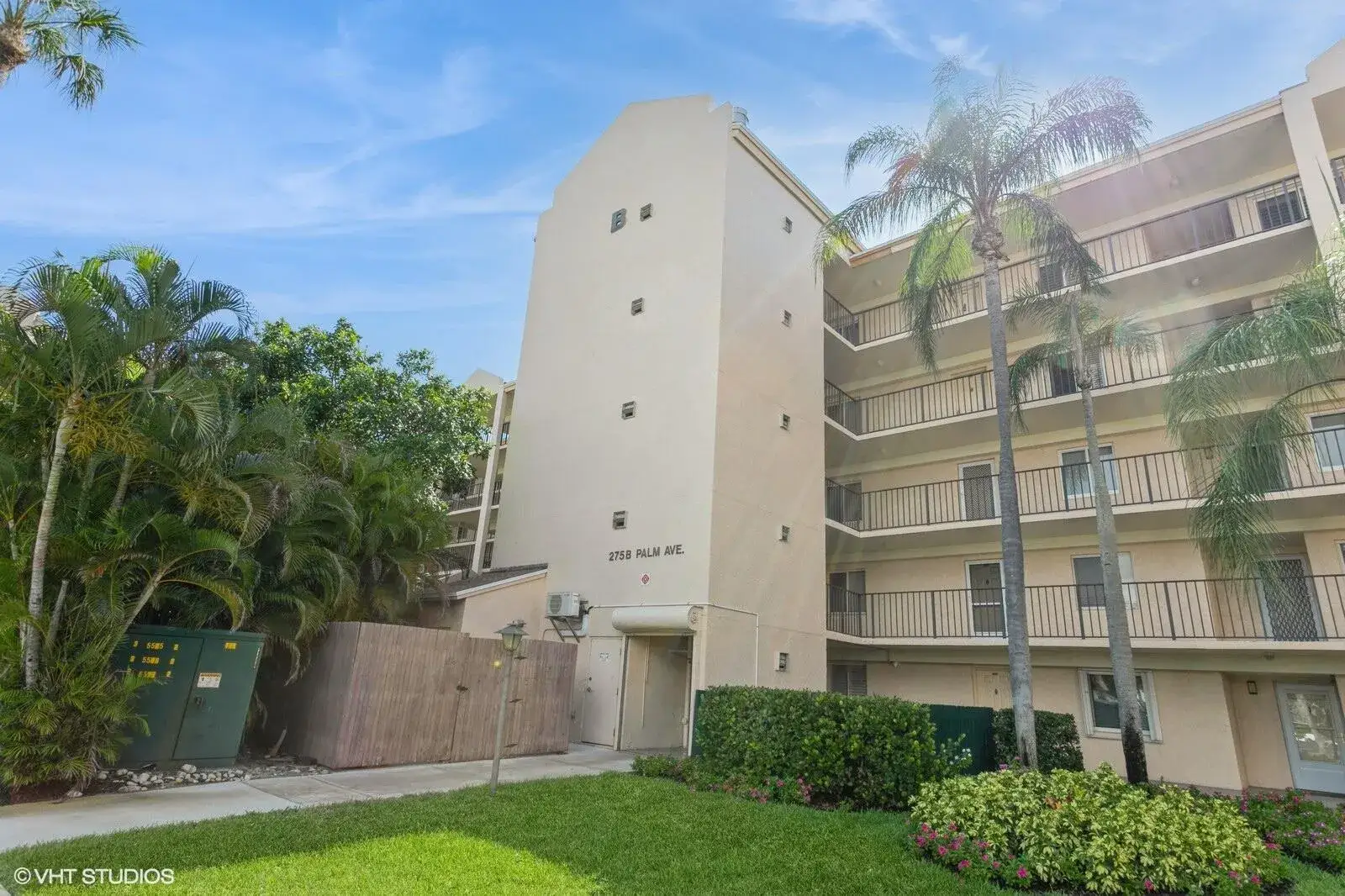 2 bedroom 2 bath Residential Lease for rent at 275 Palm Avenue # B403, Jupiter FL 33477