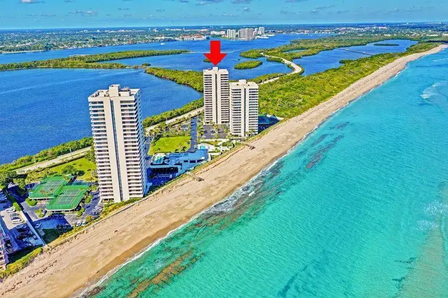 2 bedroom 2 bath Residential for sale at 5550 N Ocean Drive # 3c, Riviera Beach FL 33404